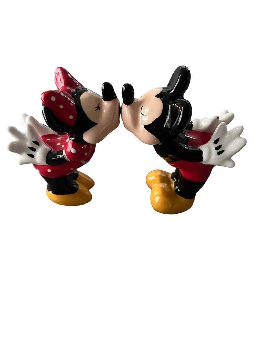 Disney Minnie & Mickey Ceramic Kissing Salt and Pepper Shakers